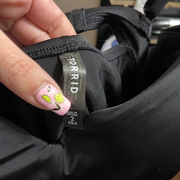 Torrid Womens Black NWT Underwire Ruched Retro Mid-Length Swim Dress Sz 2X DD/F - Picture 3 of 10